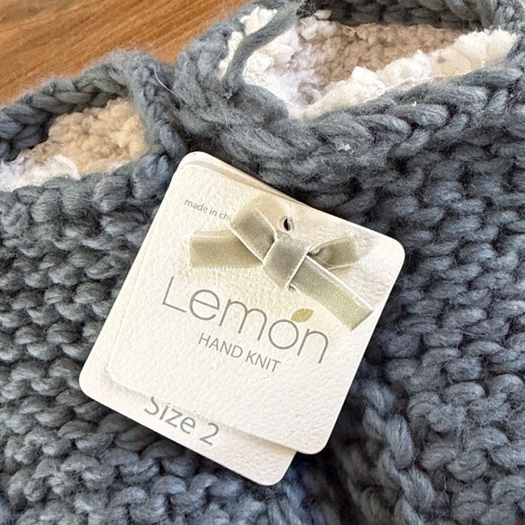 Lemon Slipers - Picture 2 of 6